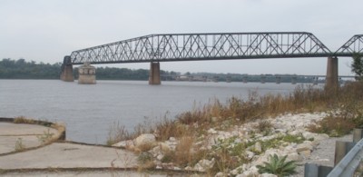 Chain of Rocks Bridge