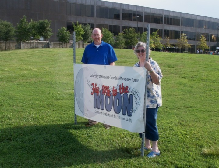Ann and Louis by the Sign